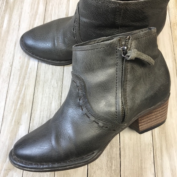 Giani Bernini Shoes - Giani Bernini Ankle Boots size 6